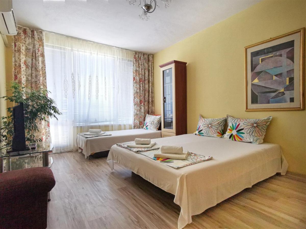 Амбър Апартамент И Стая За Гости Sozopol Exterior photo