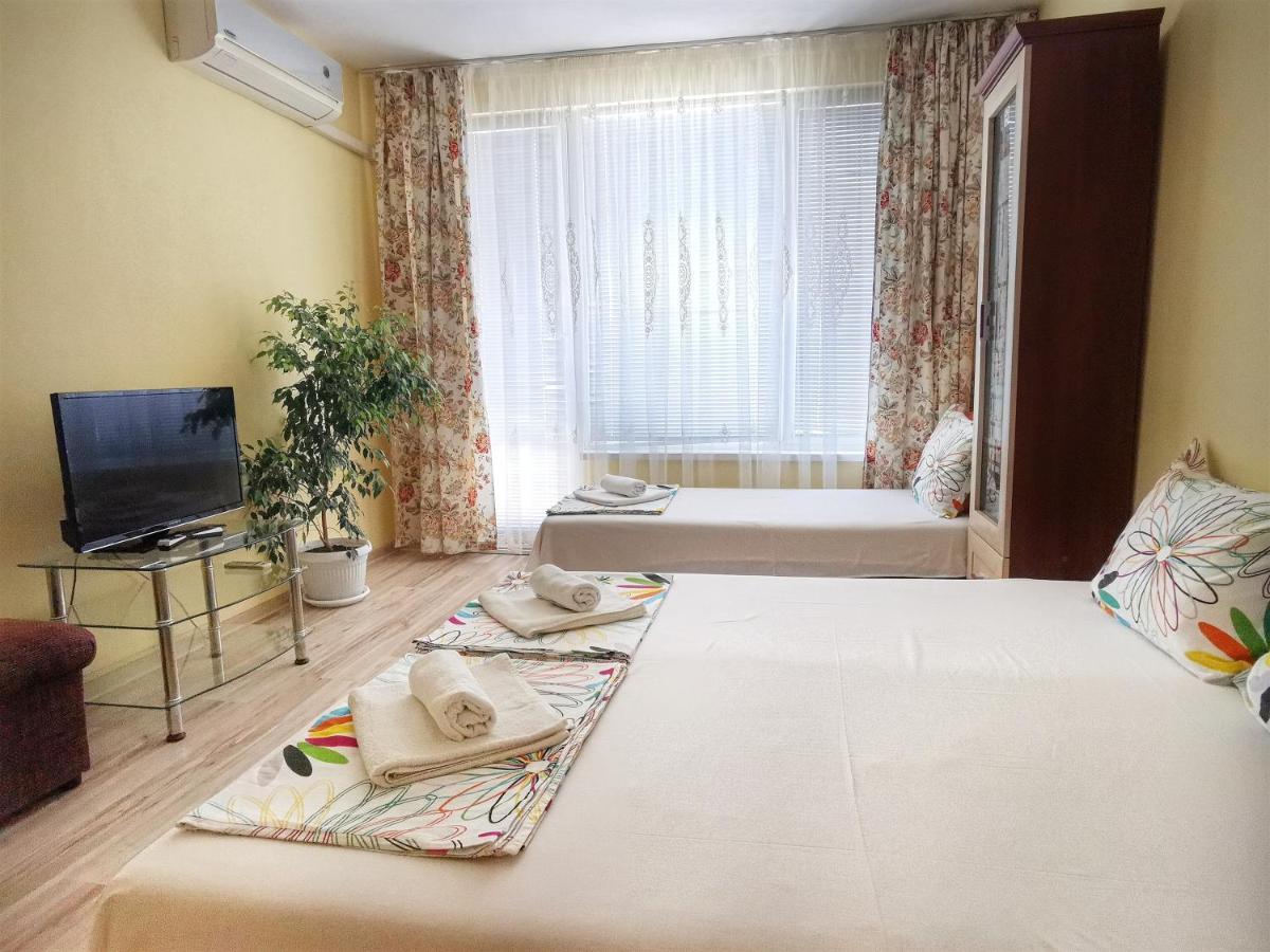 Амбър Апартамент И Стая За Гости Sozopol Exterior photo